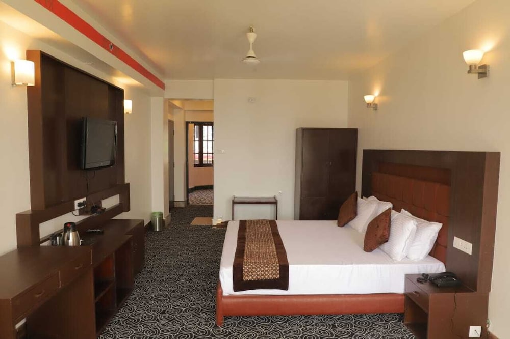 The Lindsay Himalayan Heights 13/31