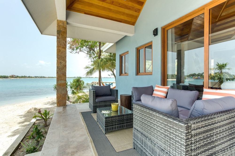 The Enclave- Private Island 32/50