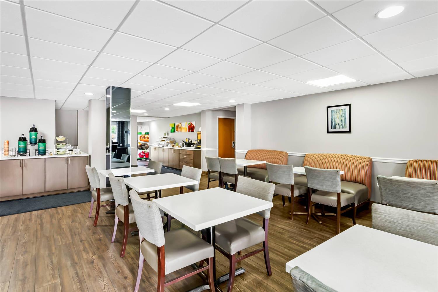 Quality Inn & Suites Bristol North 23/32