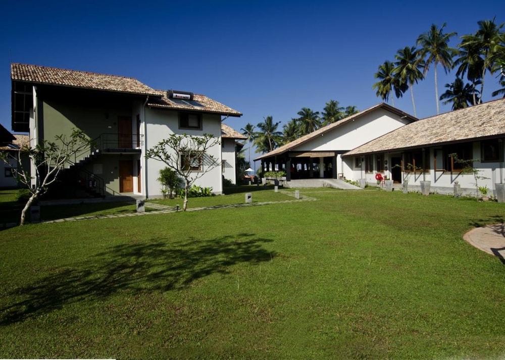 Kamili Beach Villa 28/34