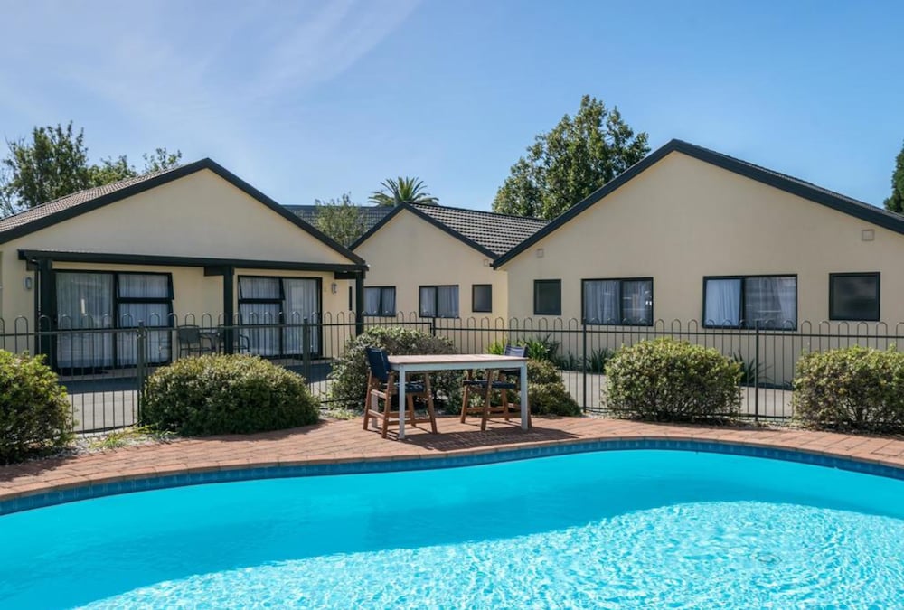 Ashleigh Court Motel 2/37