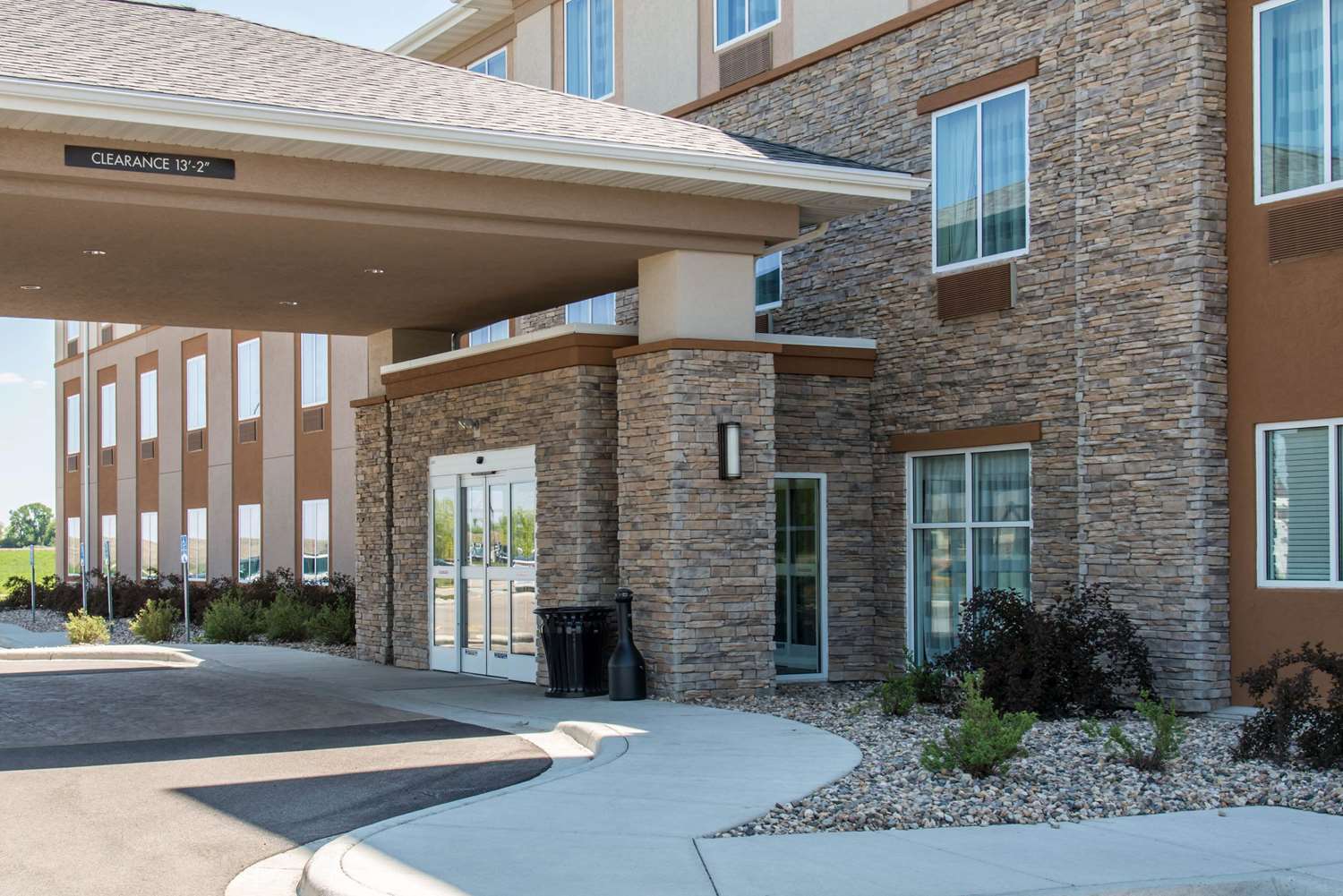 Sleep Inn & Suites Marshall - University Area 2/18