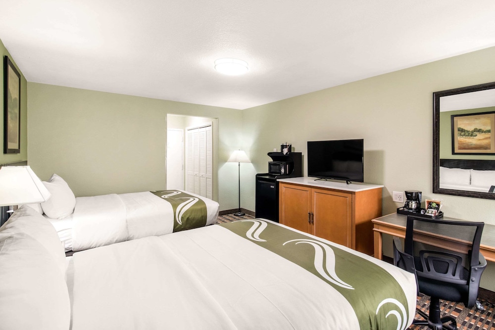 QUALITY INN AND SUITES PLANO EAST RICHARDSON 15/62