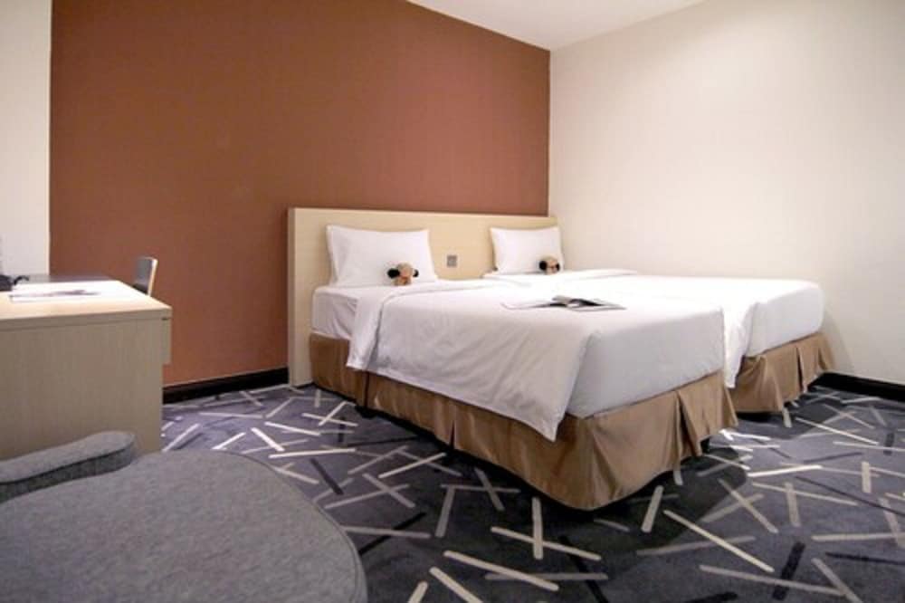 Pacific Express Hotel Central Market 26/50