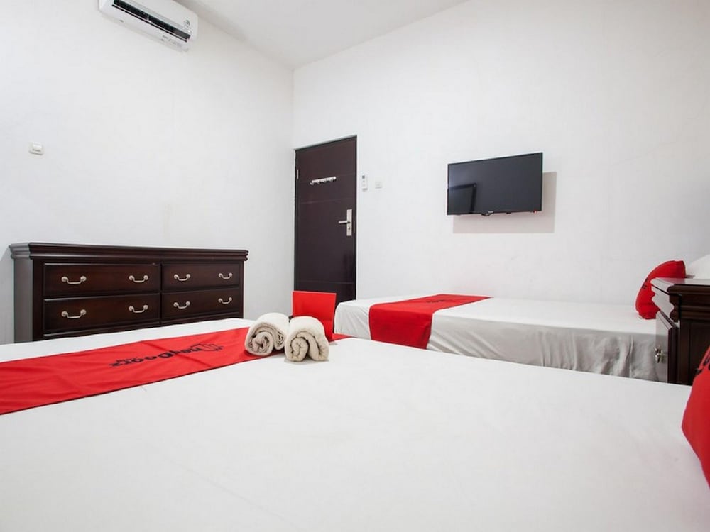 RedDoorz near Taman Krida Budaya Malang 25/32