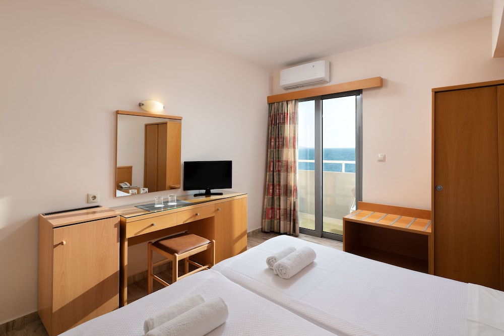 Nafsika Hotel 12/39