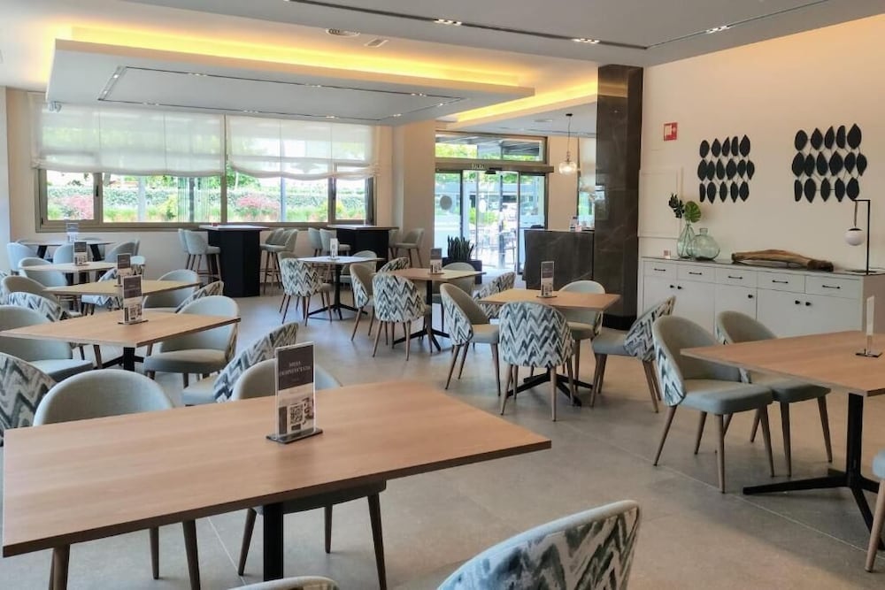 restaurant-cafeteria