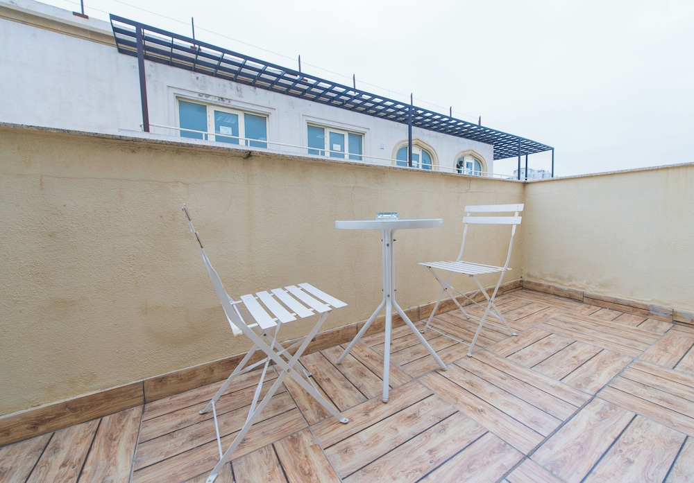 Two Seasons Boutique Hotel 40/50