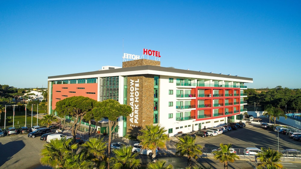 Aquashow Park Hotel 3/81