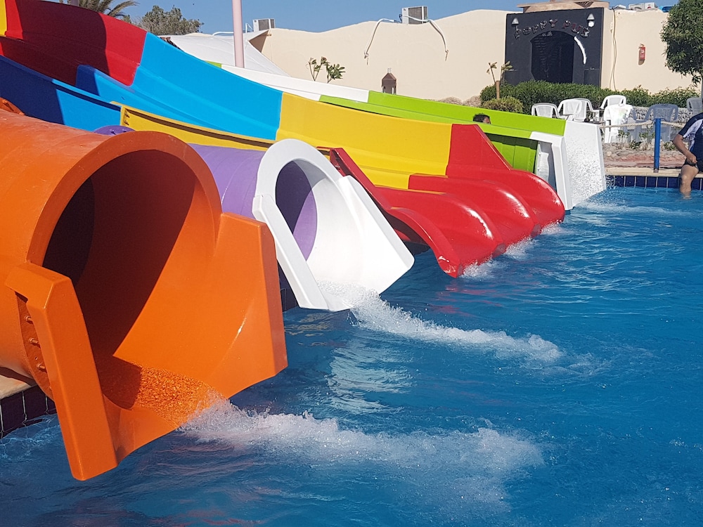 Bella Rose Aqua Park Beach Resort 31/33