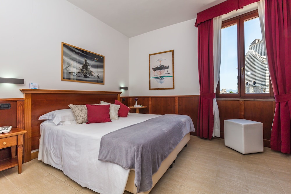 Hotel Duomo 33/73