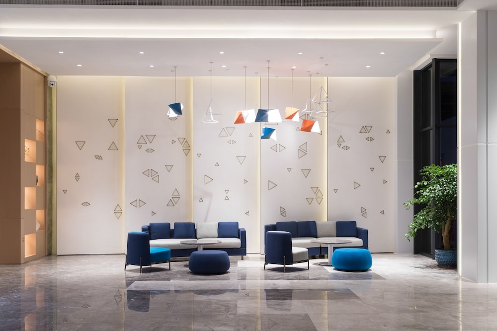 Holiday Inn Express Dongguan Marina Bay 32/58