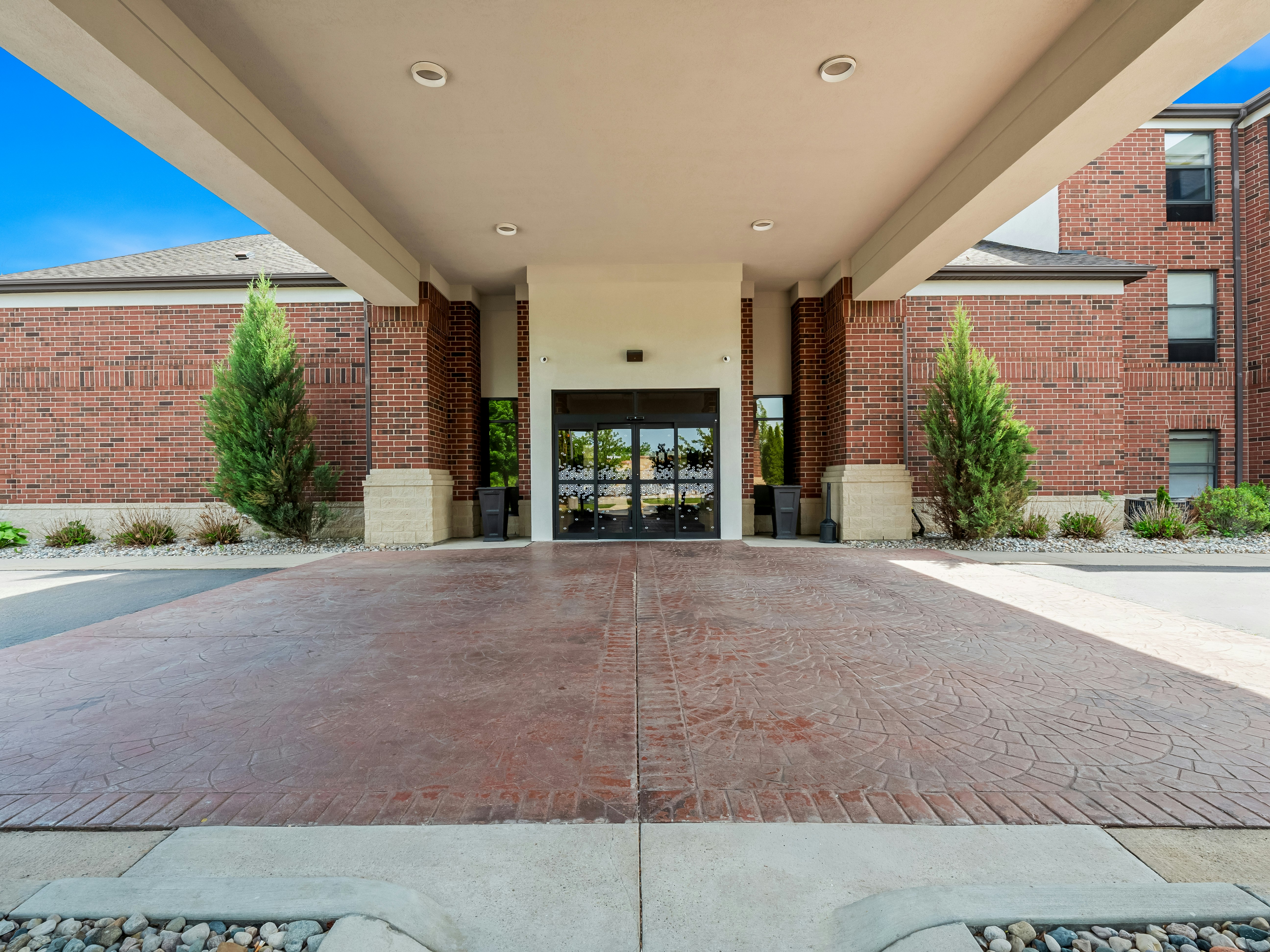 Hampton Inn & Suites East Lansing Okemos 71/80