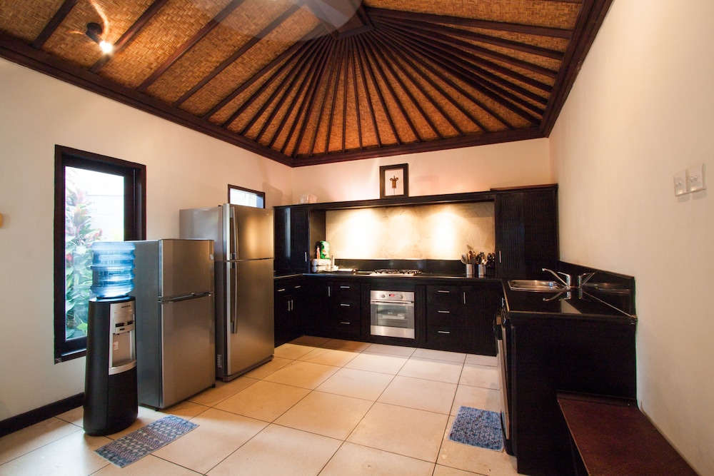 Villa Dewata Seminyak 24/50
