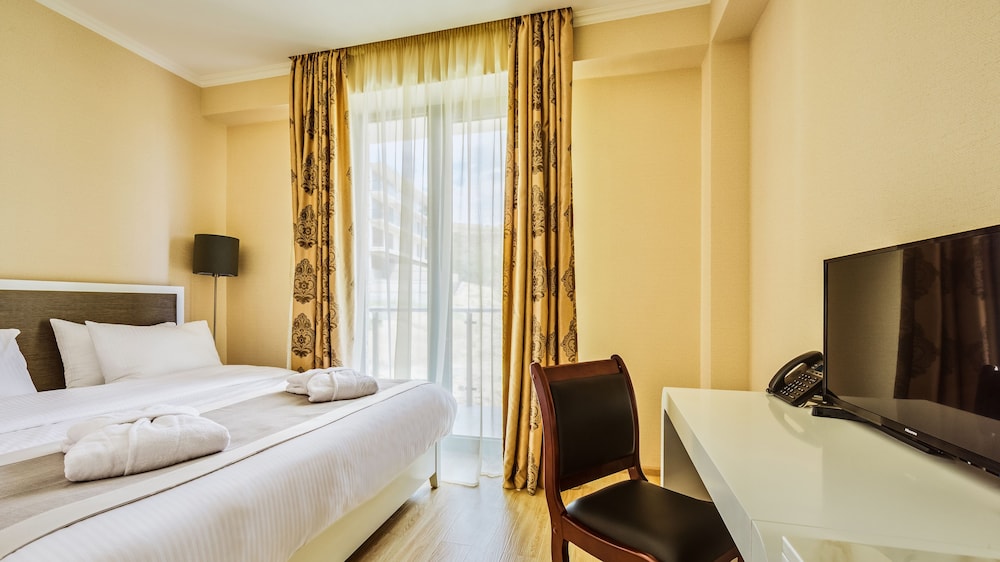 Lisi Hills Hotel 18/50