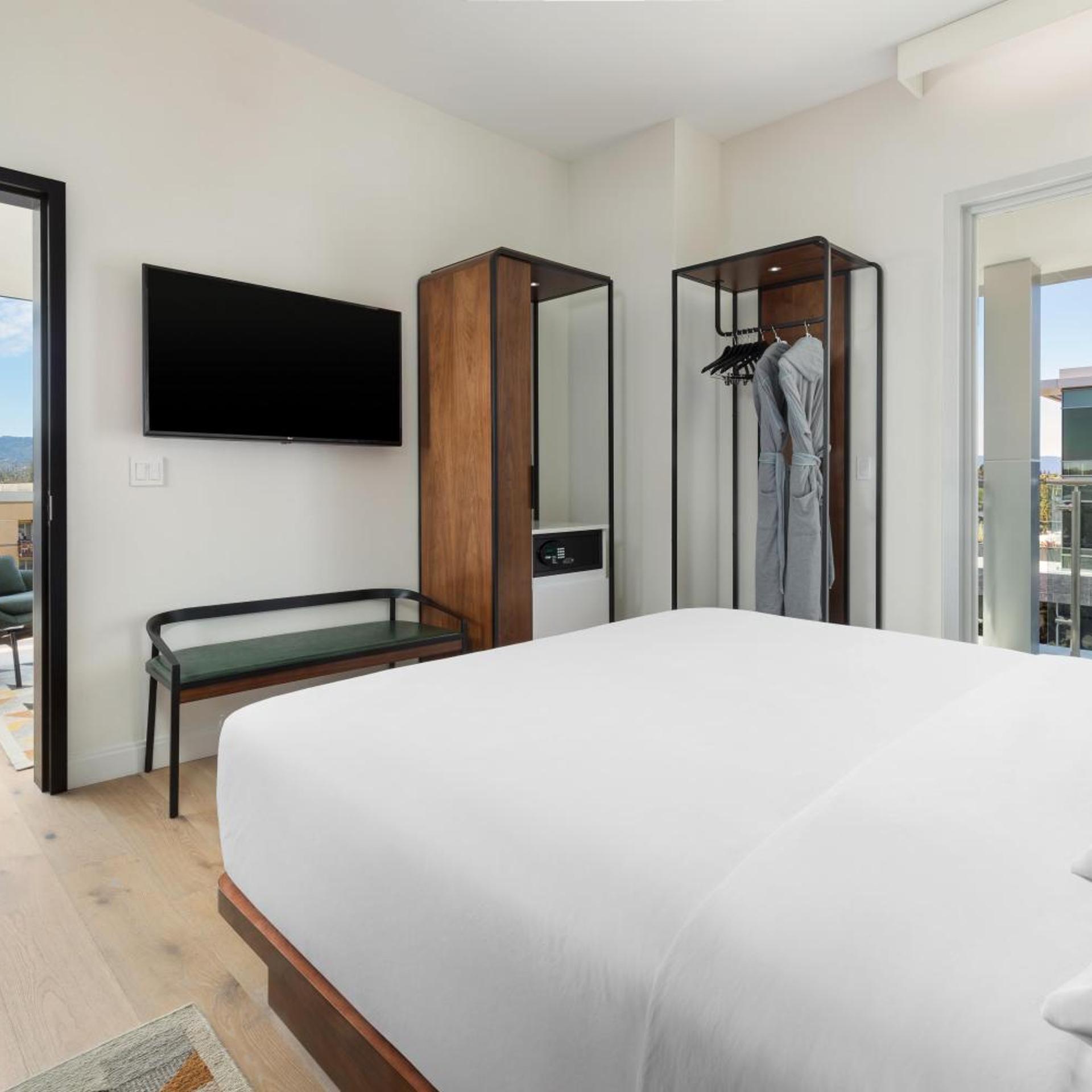 Vip, Suite, King Bed