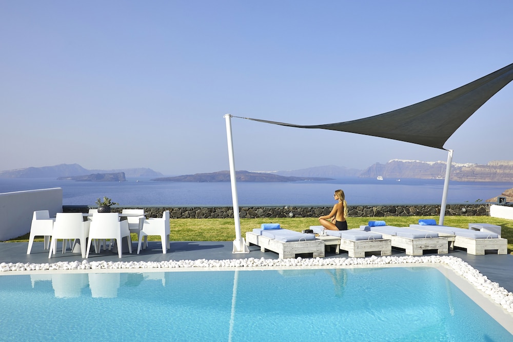Santorini Princess Presidential Suites 48/50