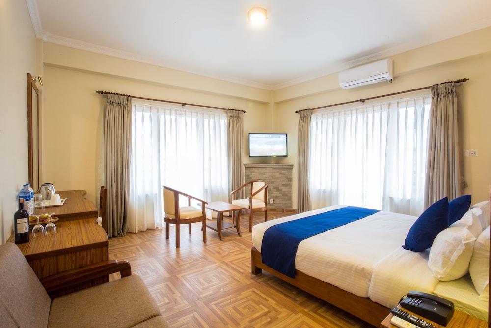 Hotel White Pearl 15/50