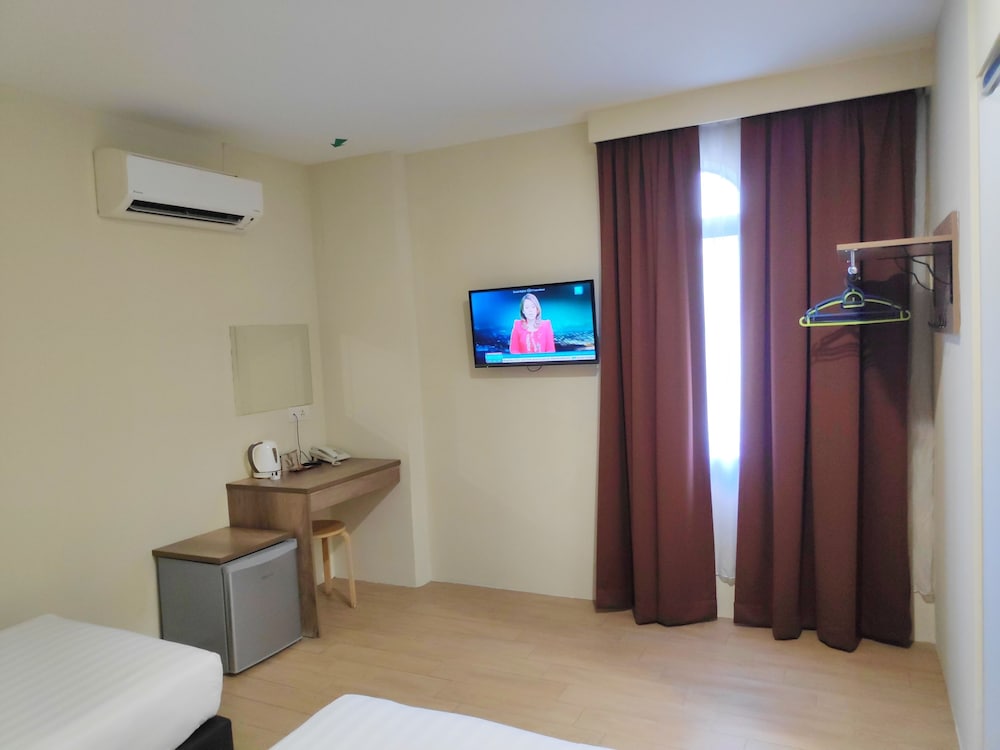 SH Hotel Kota Damansara 38/50