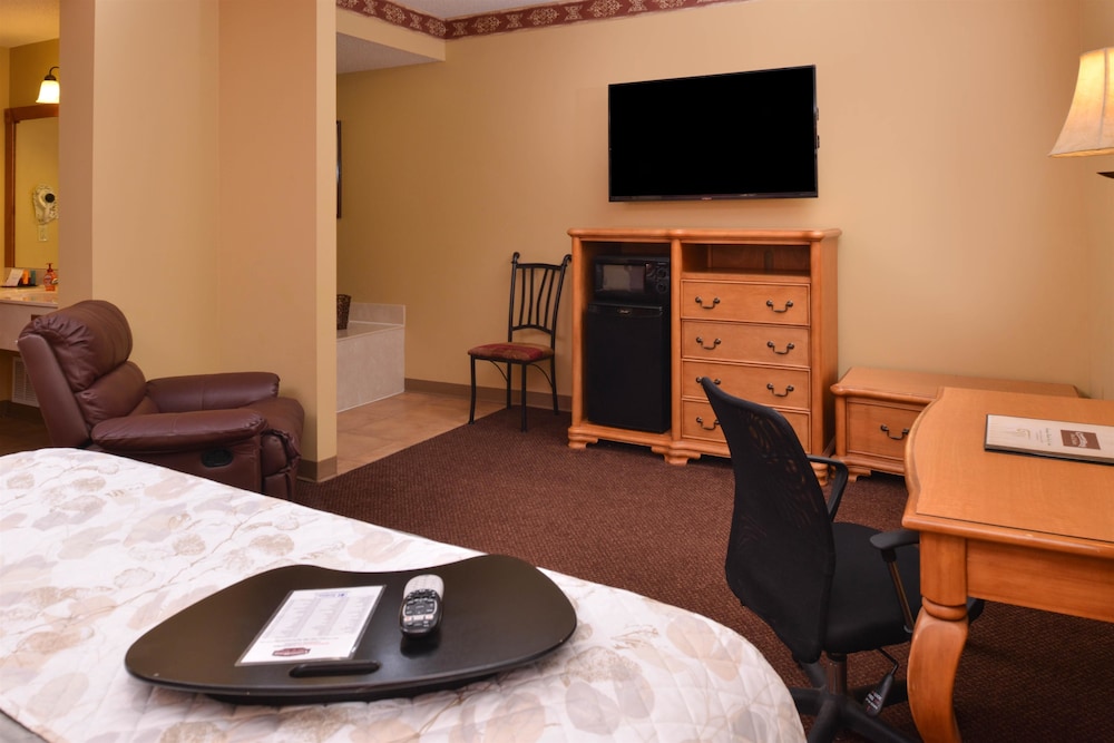 Country Hearth Inn & Suites Edwardsville St. Louis 49/51