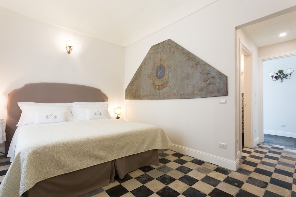 San Carlo Suites 10/50