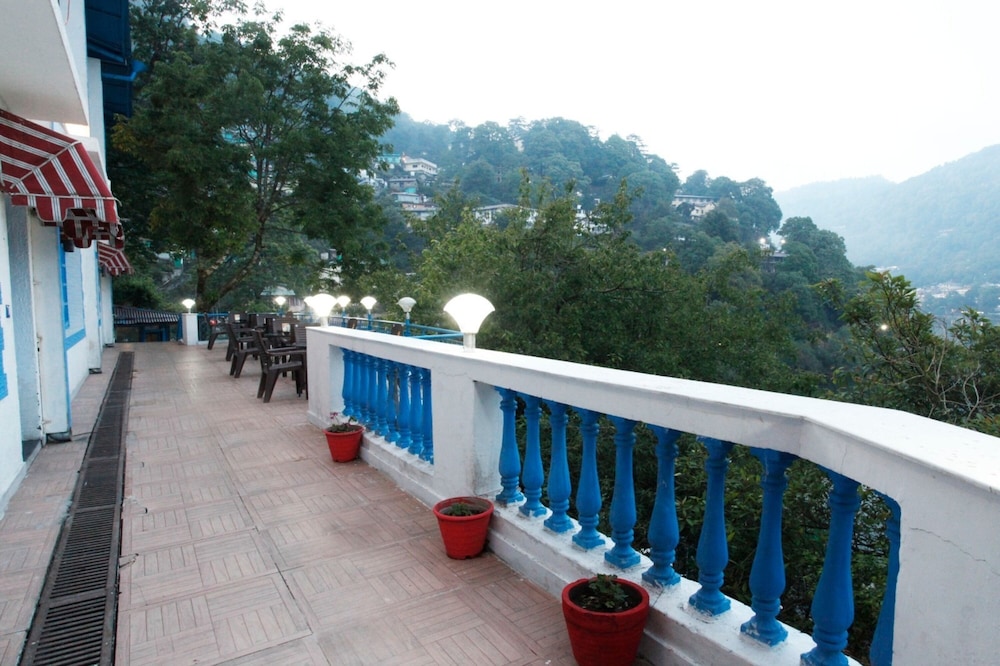Manu Maharani Regency 3/50