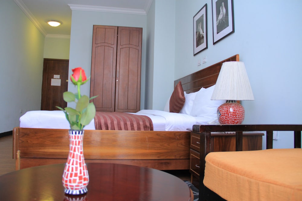 Lobelia Hotel 10/68