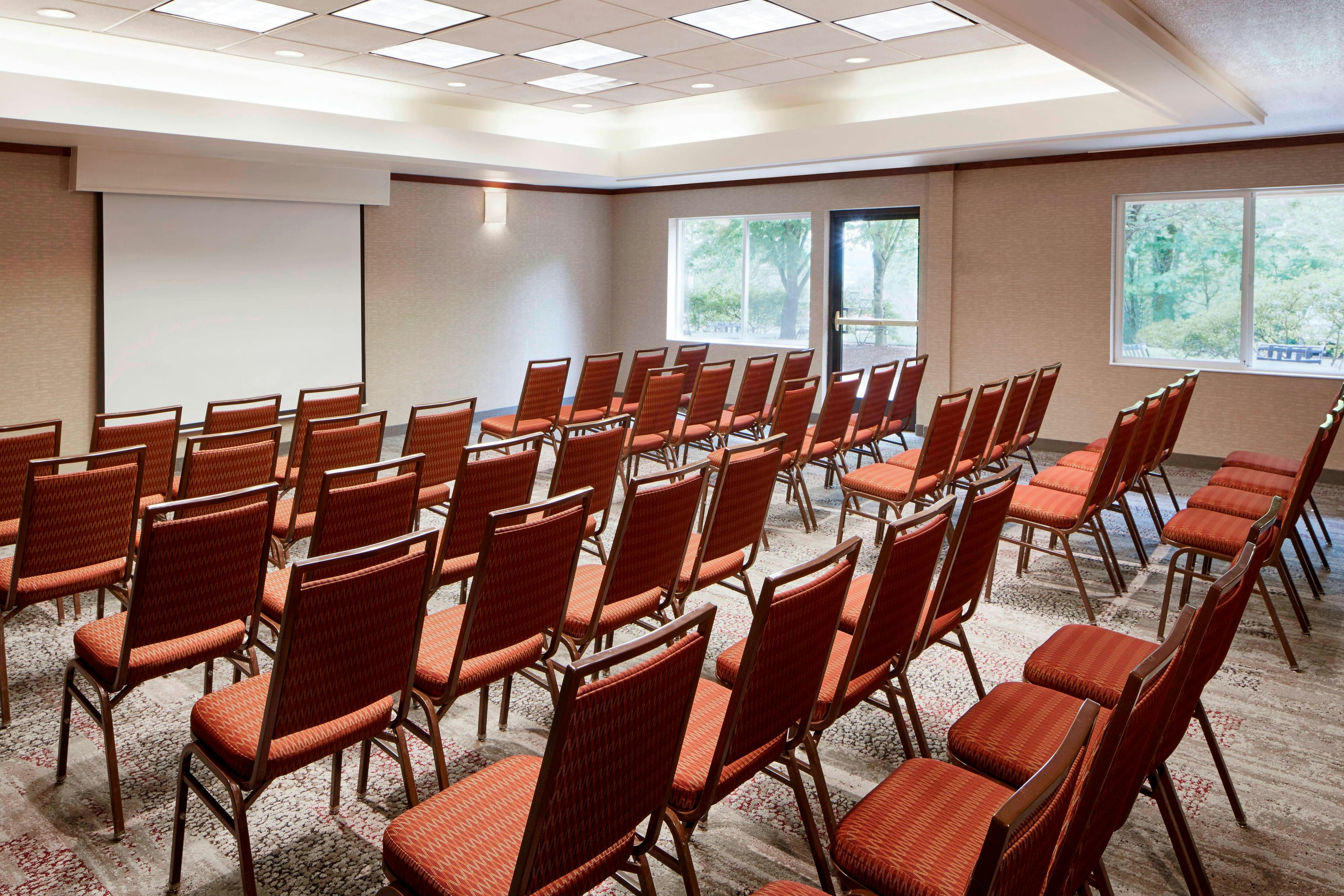 Courtyard By Marriott Portland Southeast Clackamas 15/19