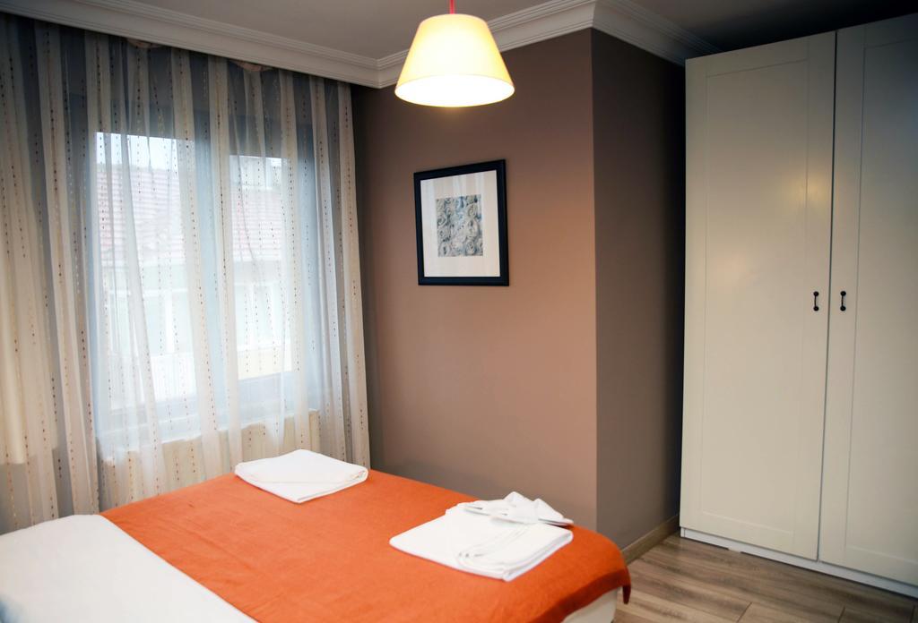 AKIN SUITES 7/24