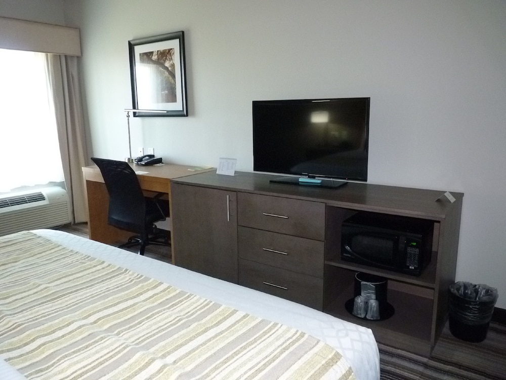 La Quinta Inn Suites Paducah 20/58