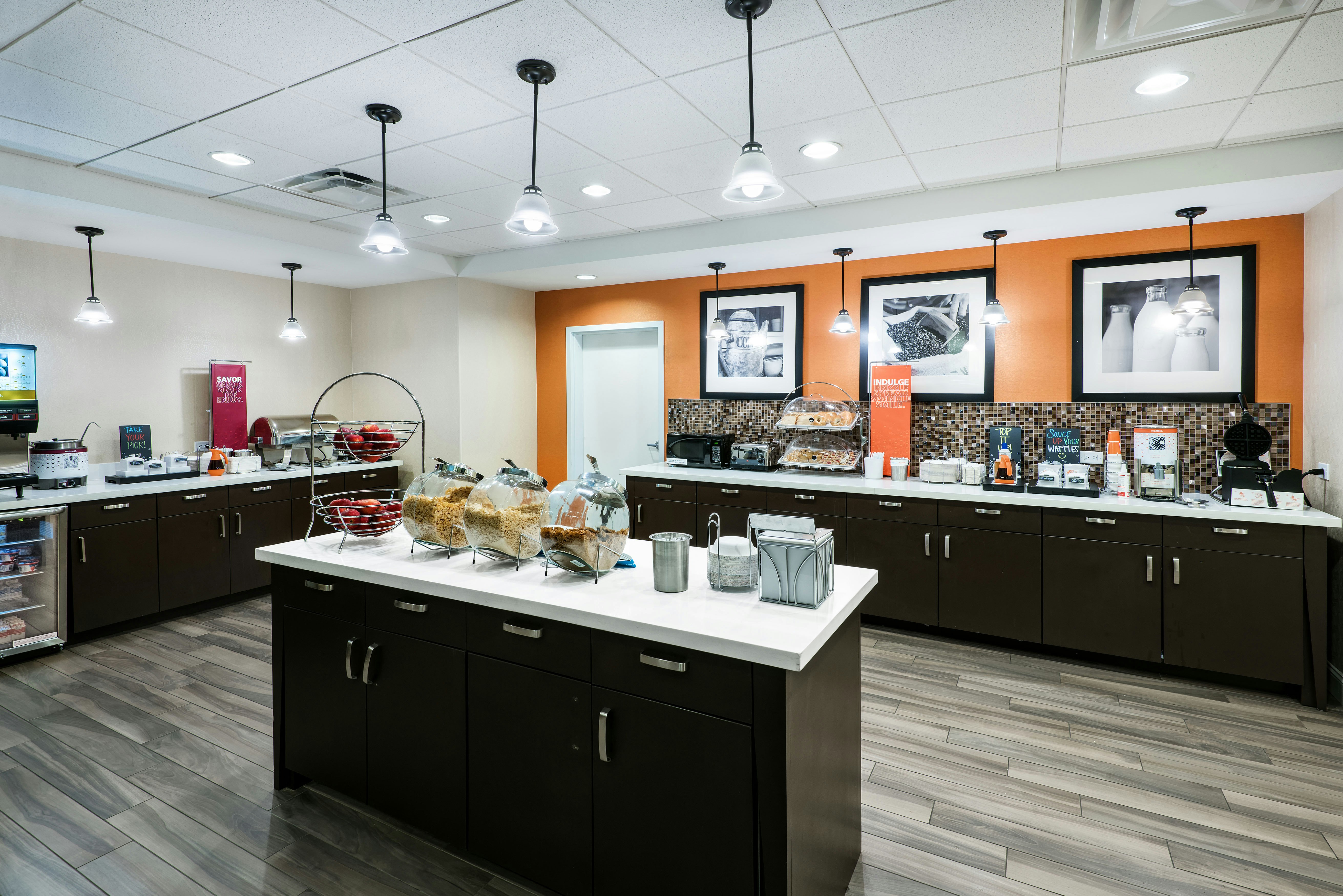 Hampton Inn Suites San Antonio Brooks City Base Tx 22/37
