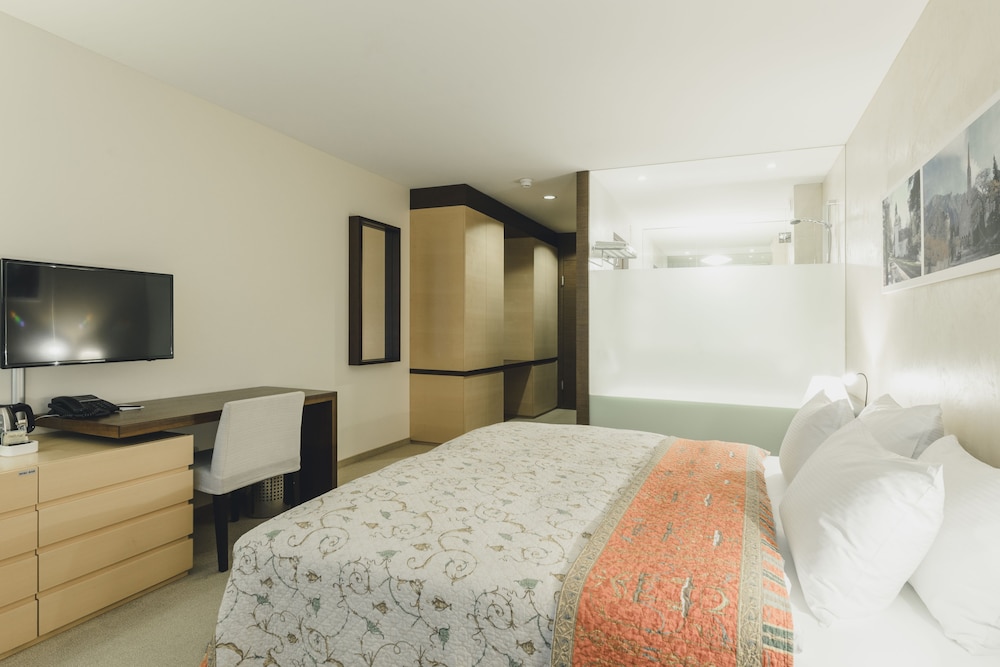 RESIDENCE HOTEL 10/38