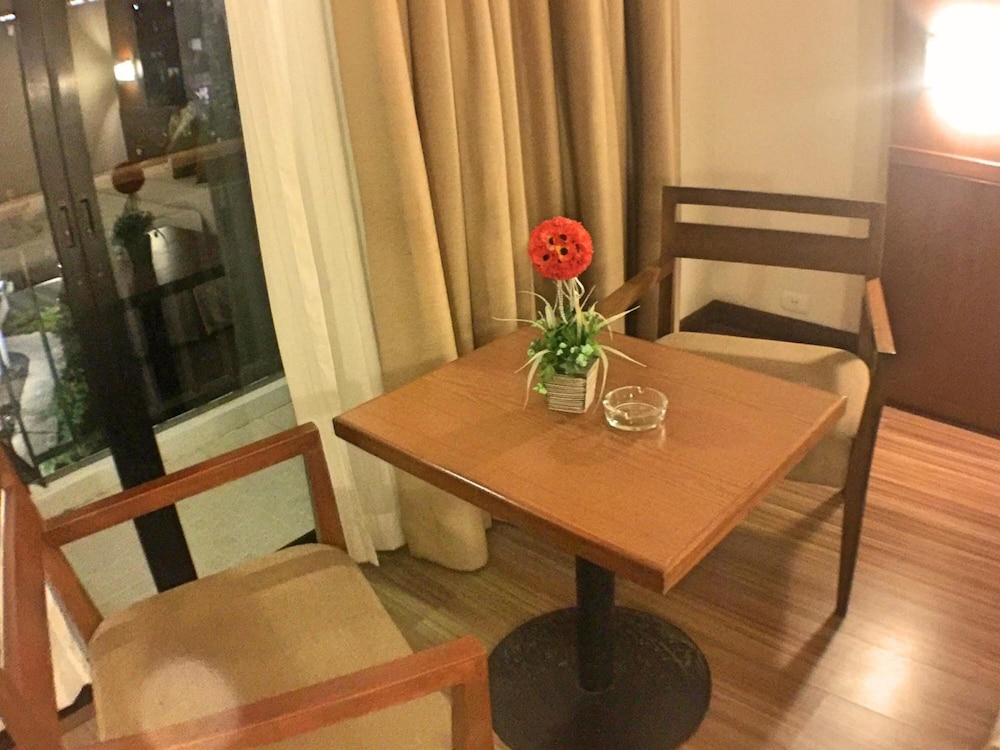 HIRAN RESIDENCE 48/58