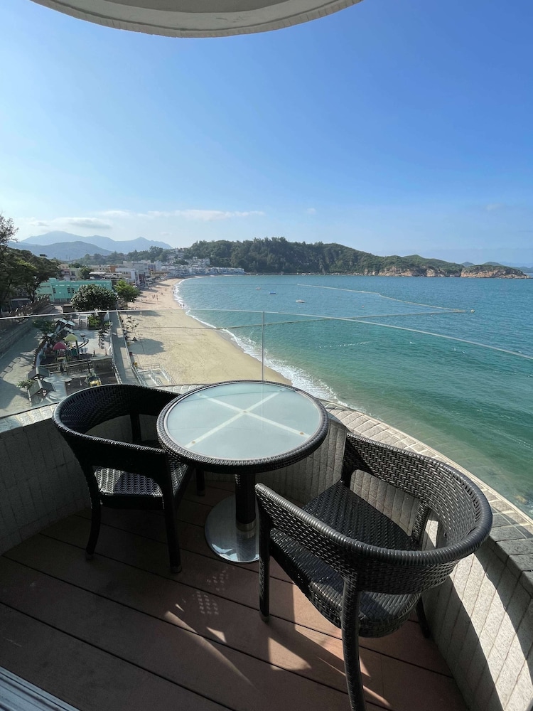 Warwick Hotel Cheung Chau 45/48