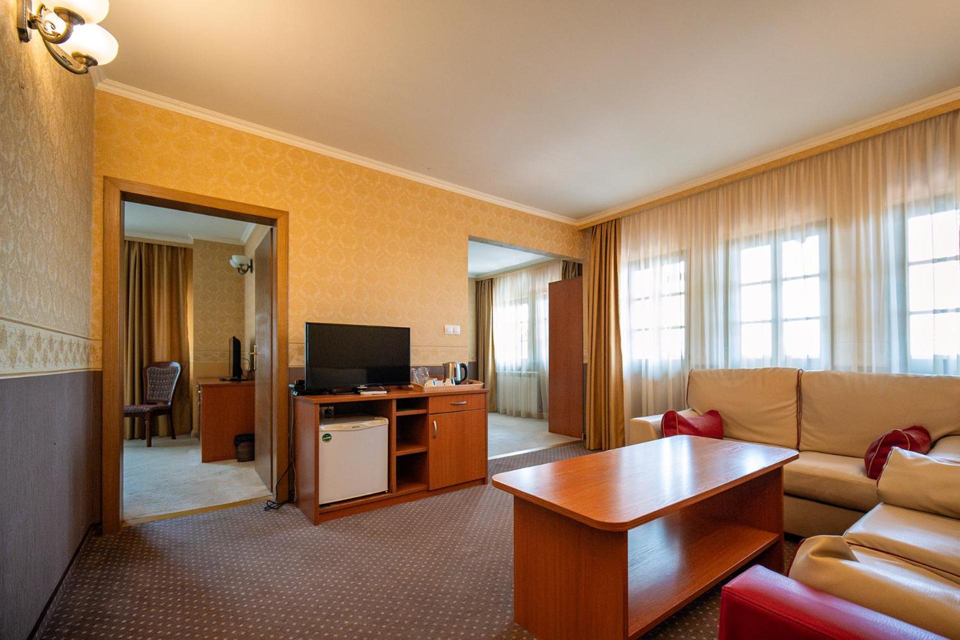 PARK HOTEL SEVASTOKRATOR 27/48