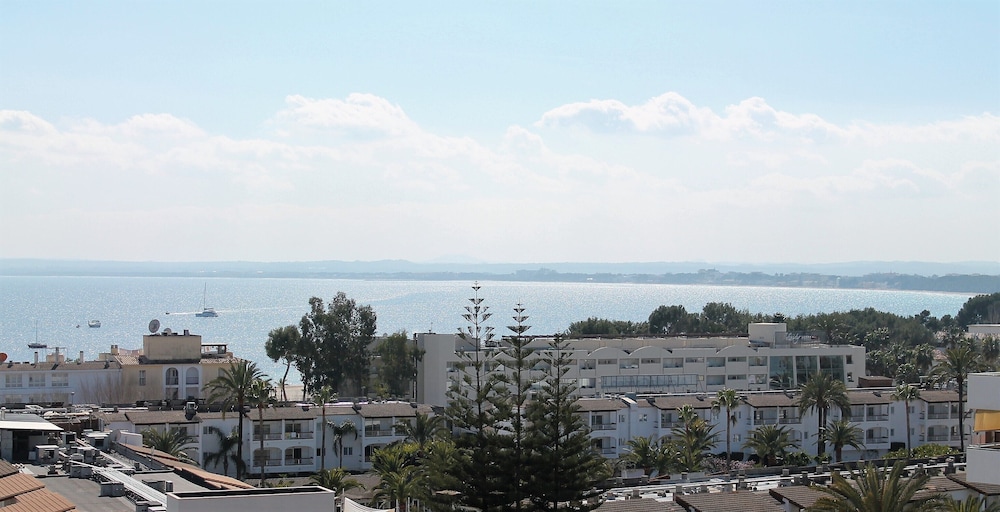 BAHIA DE ALCUDIA photo2