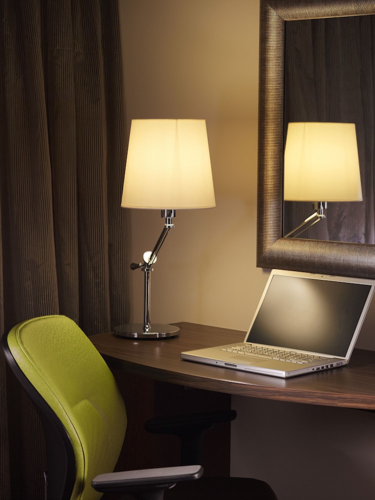 Hampton By Hilton Newport East 34/34