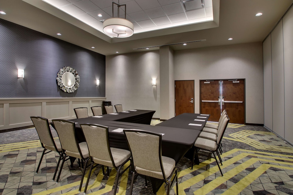 Drury Plaza Hotel Cape Girardeau Conference Center 39/50