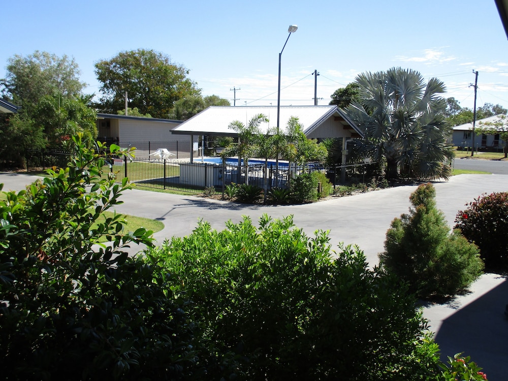 Barcaldine Country Motor Inn 38/45