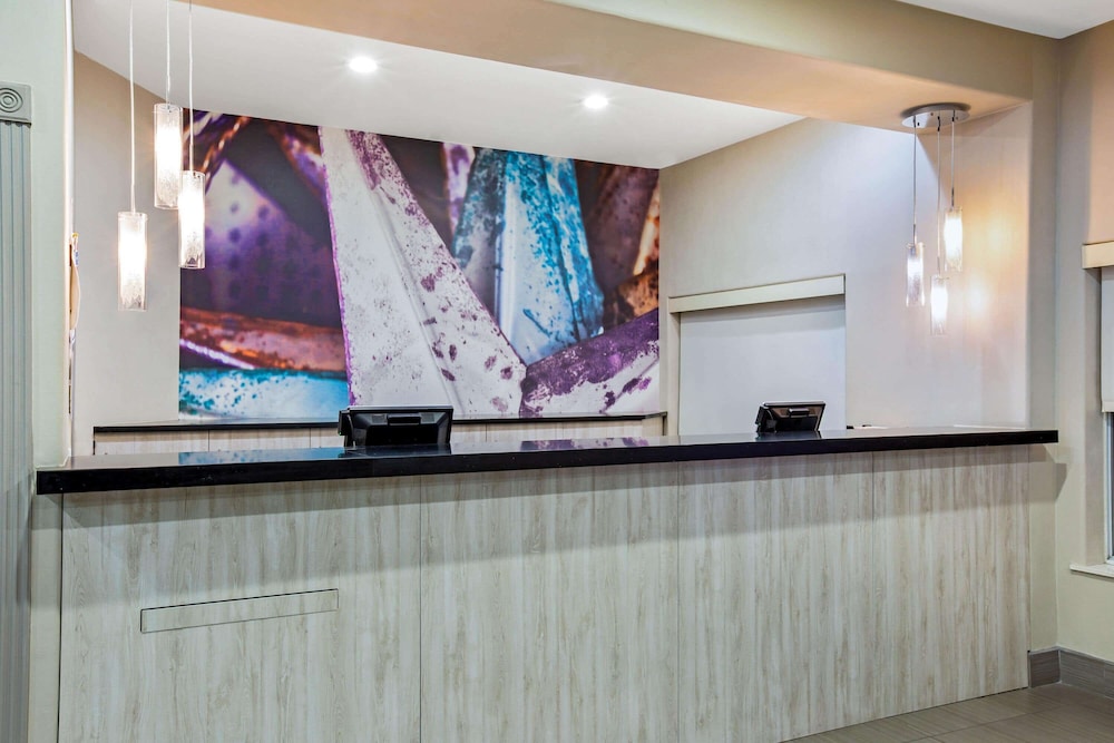 La Quinta Inn & Suites by Wyndham Pharr North McAllen 9/58