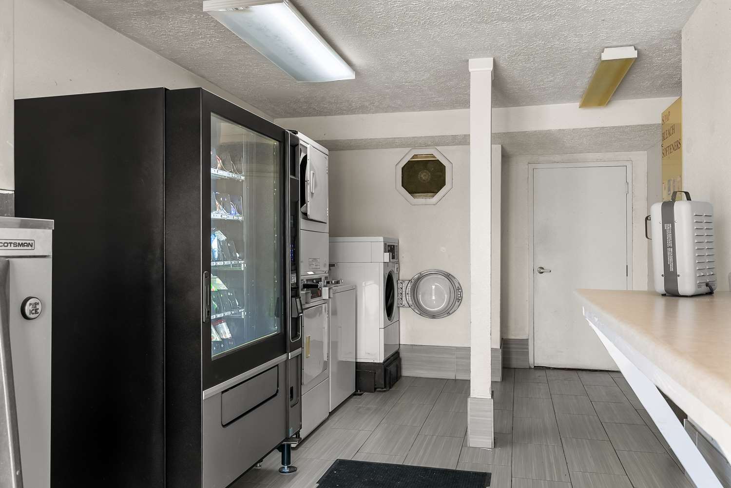 Americas Best Value Inn Lincoln 34/34