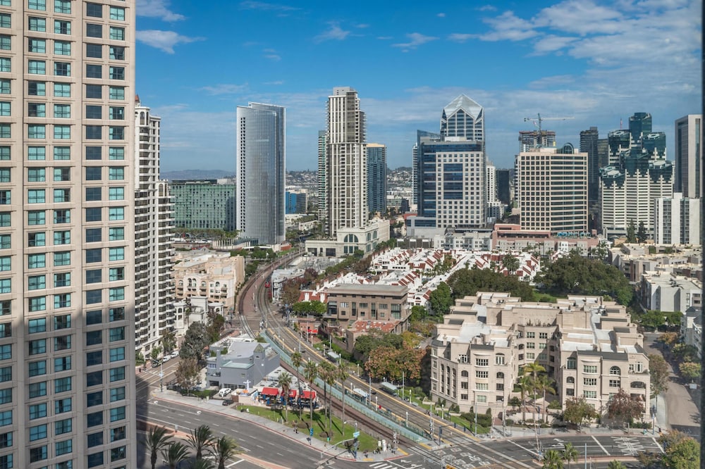 Manchester Grand Hyatt San Diego 1/70
