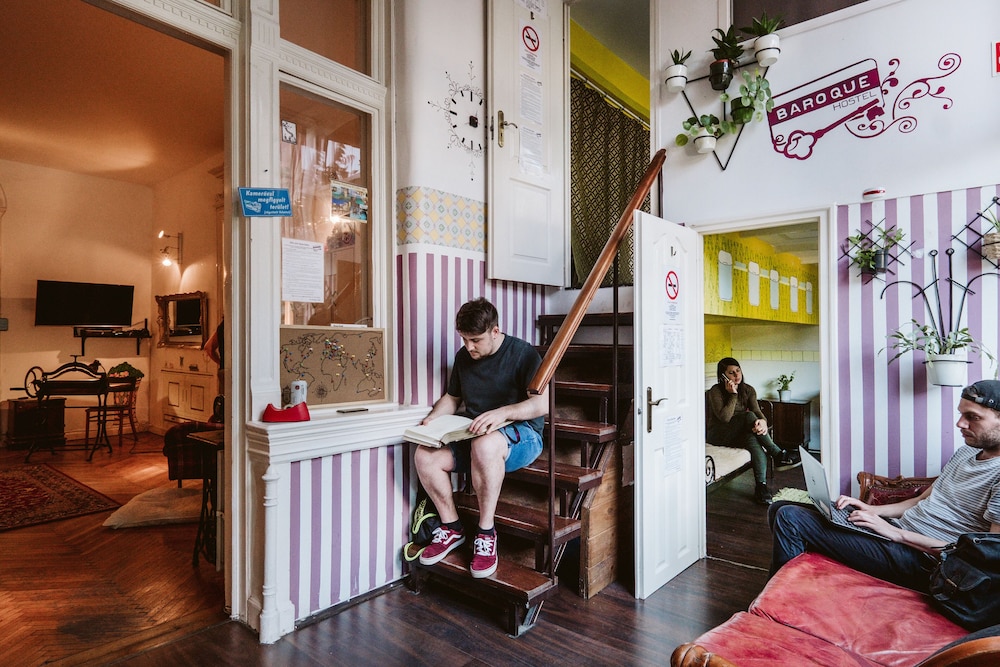 Baroque Hostel Budapest 71/76
