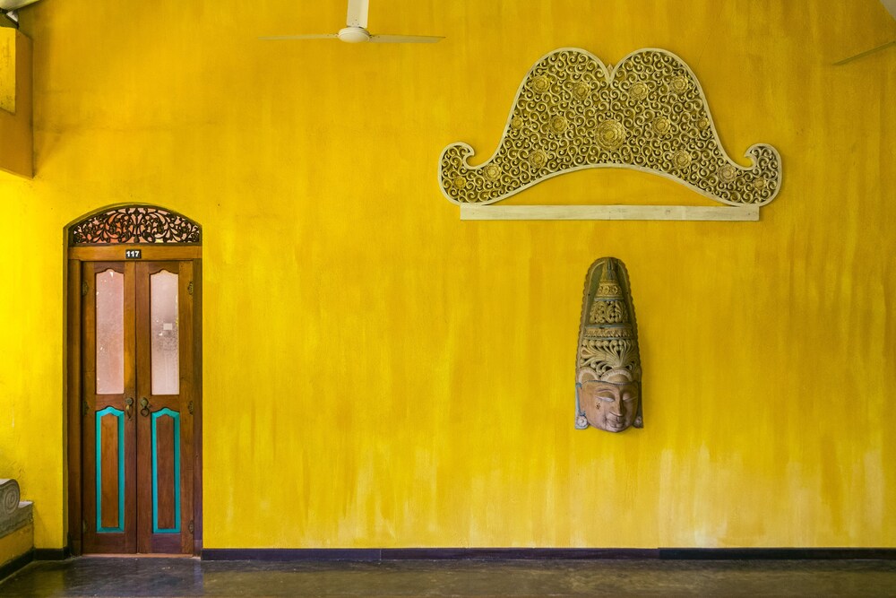 Thambapanni Retreat 15/72