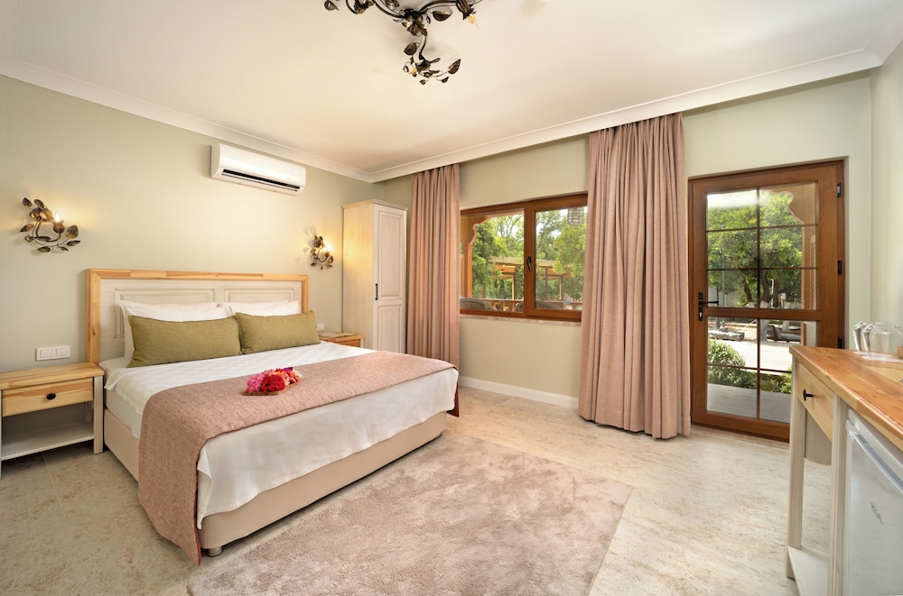 Orange Garden Hotel Akyaka، مرماريس 8/50