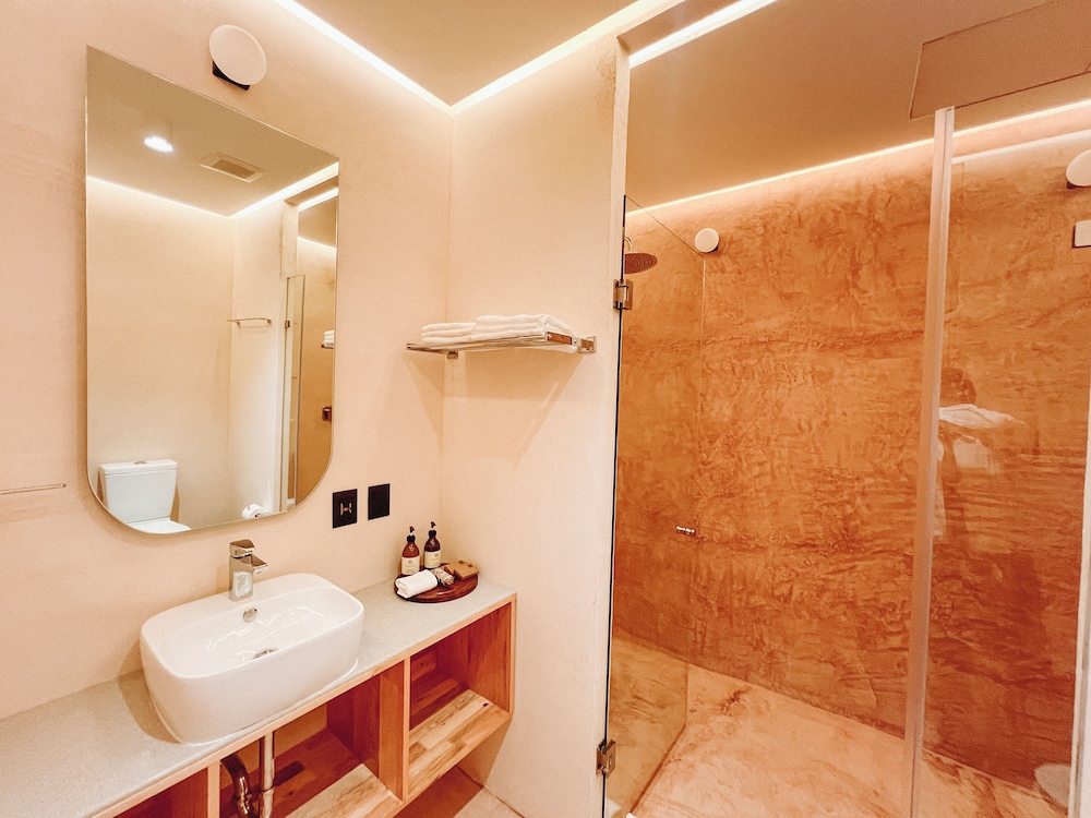 Sauve Casa Boutique 46/49