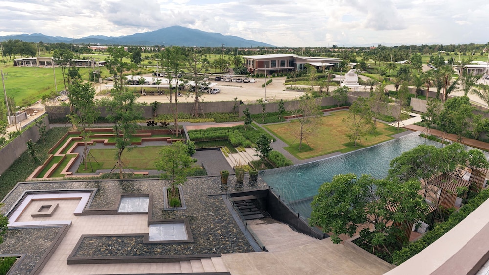 North Hill City Resort 59/68