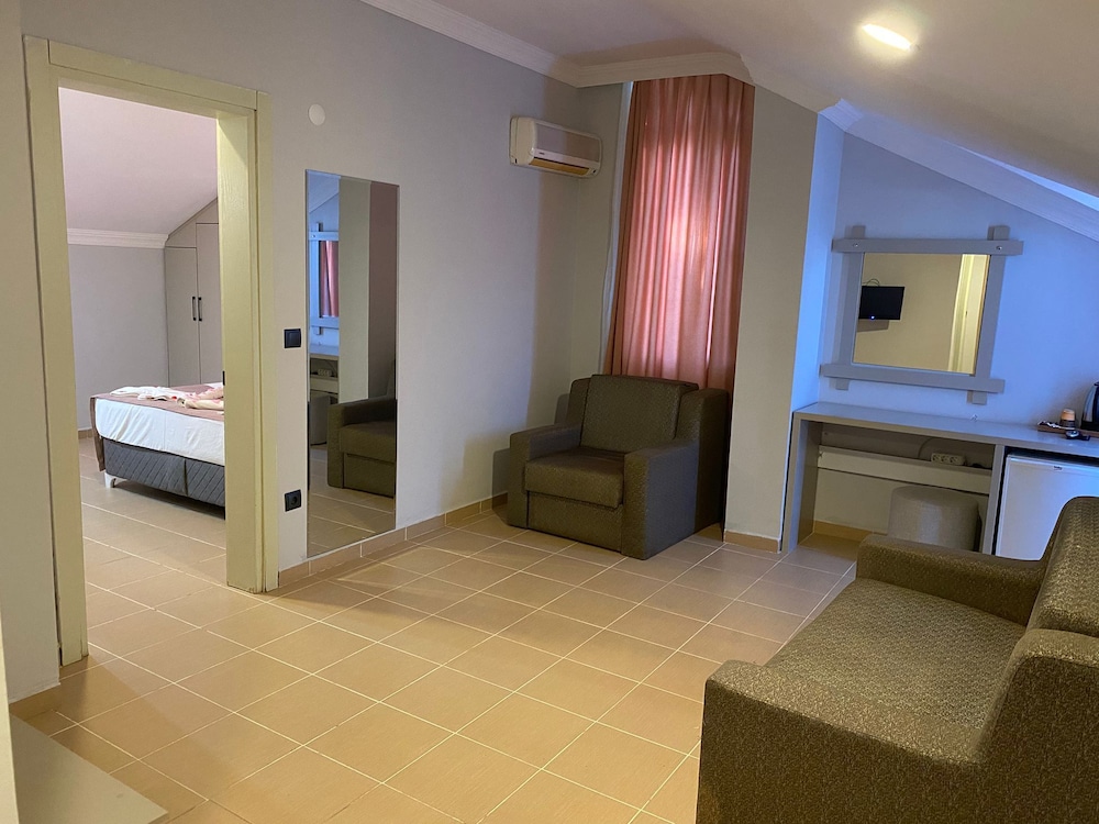 Casa De Levissi Hotel 68/68