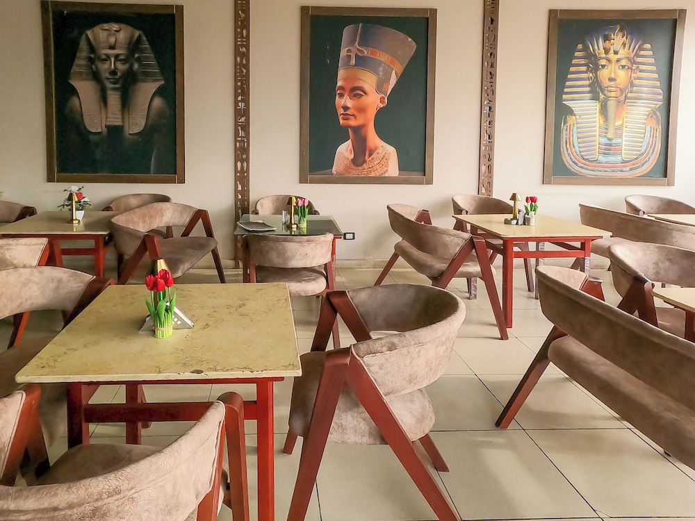 Giza Pyramids View Inn 34/50