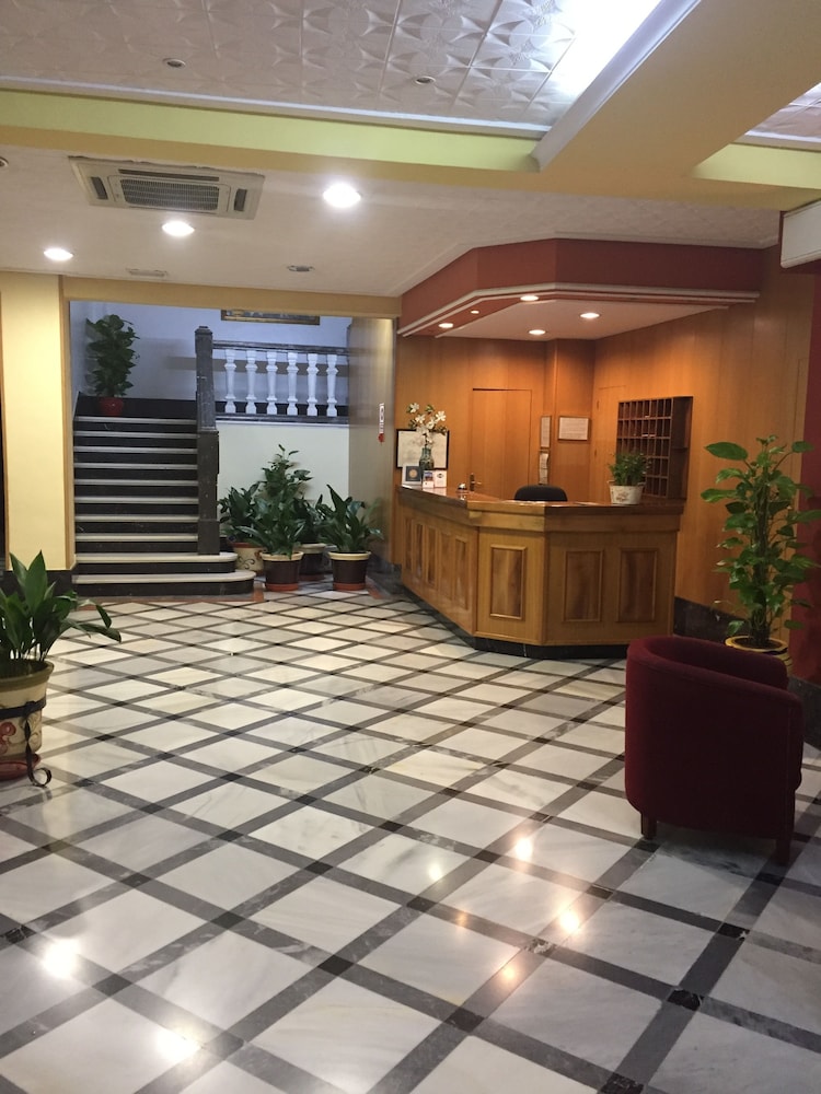 Central Hotel 10/60